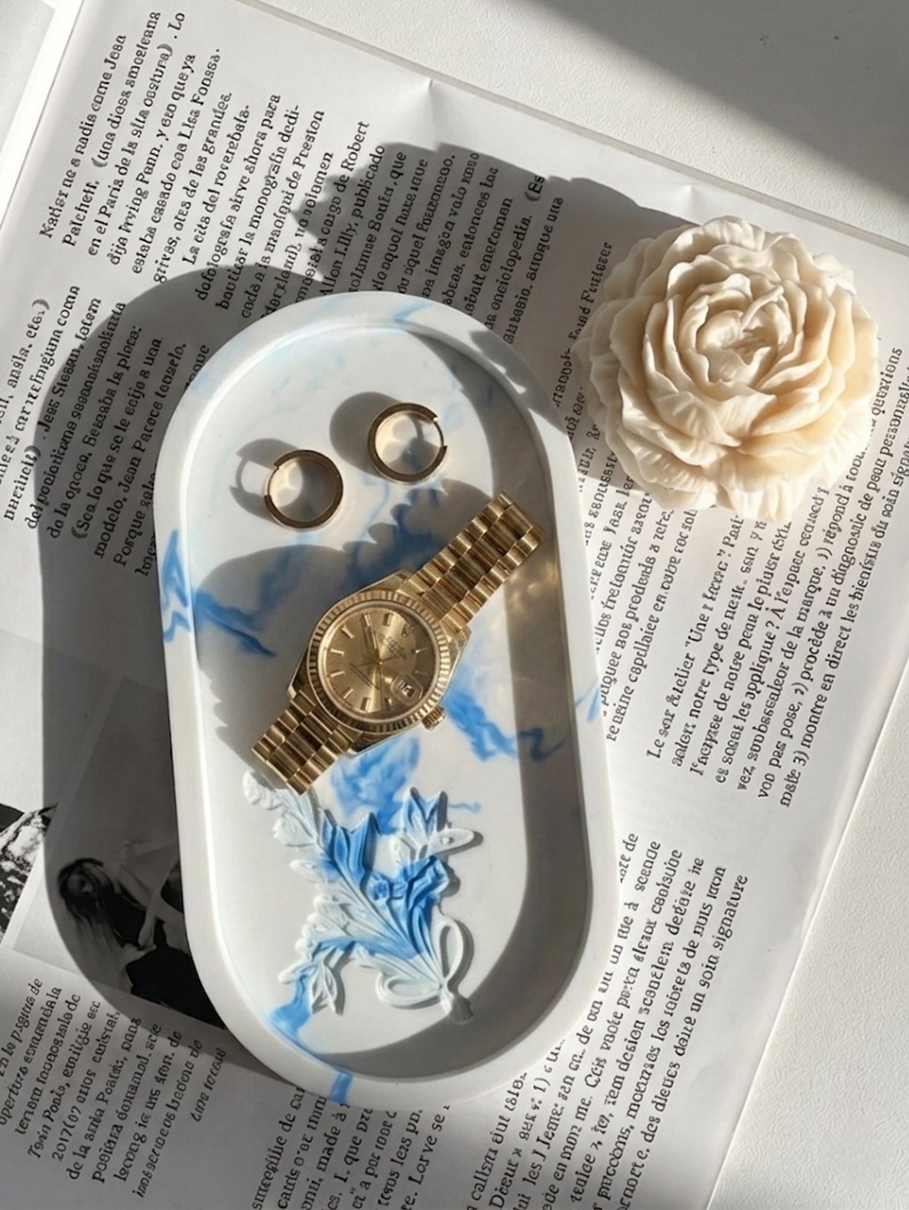 The Aegean Oval Catchall – Crisp White & Royal Blue Floral Edition